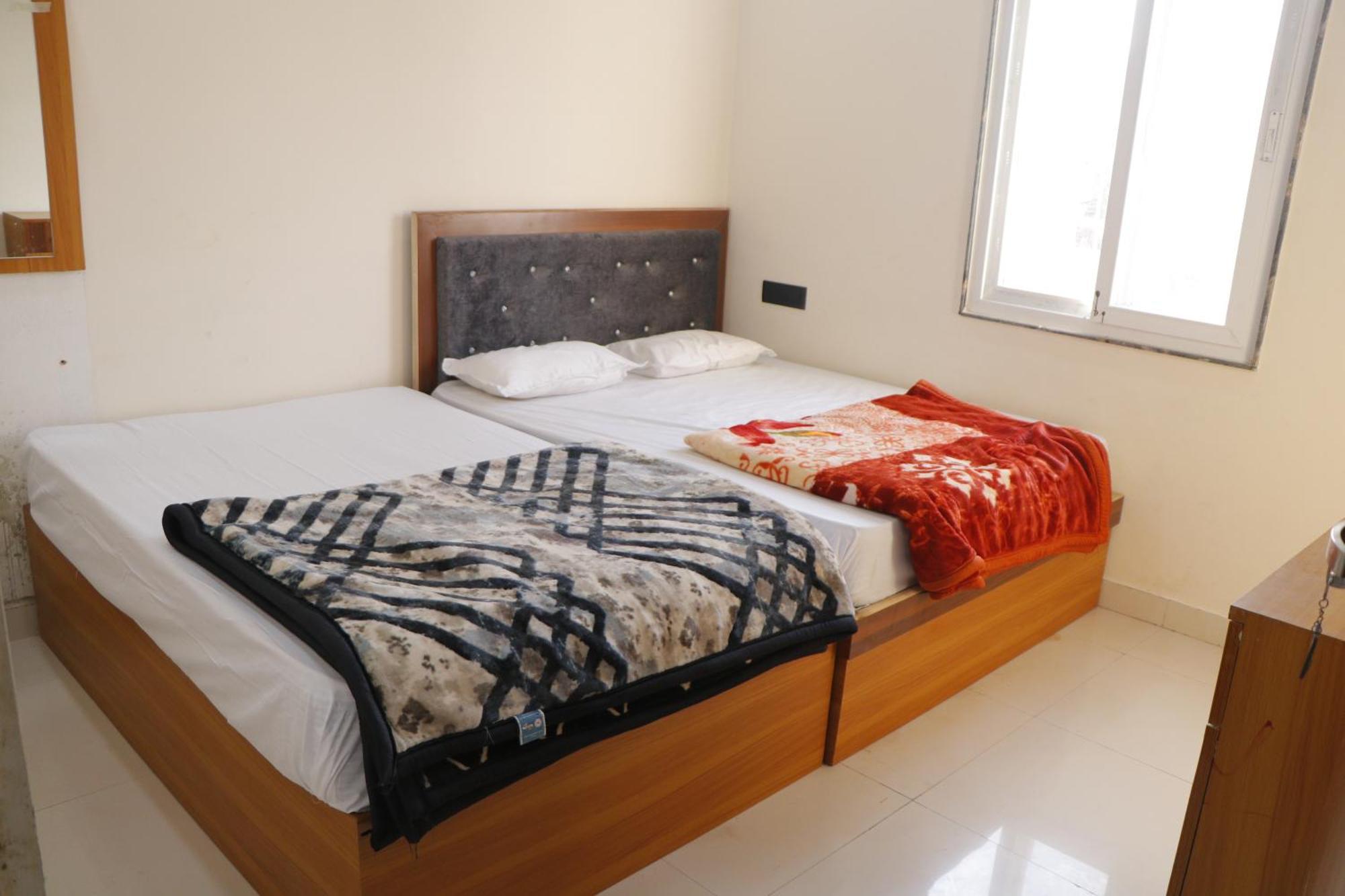 Dolphin Guest House Mathura Exterior foto